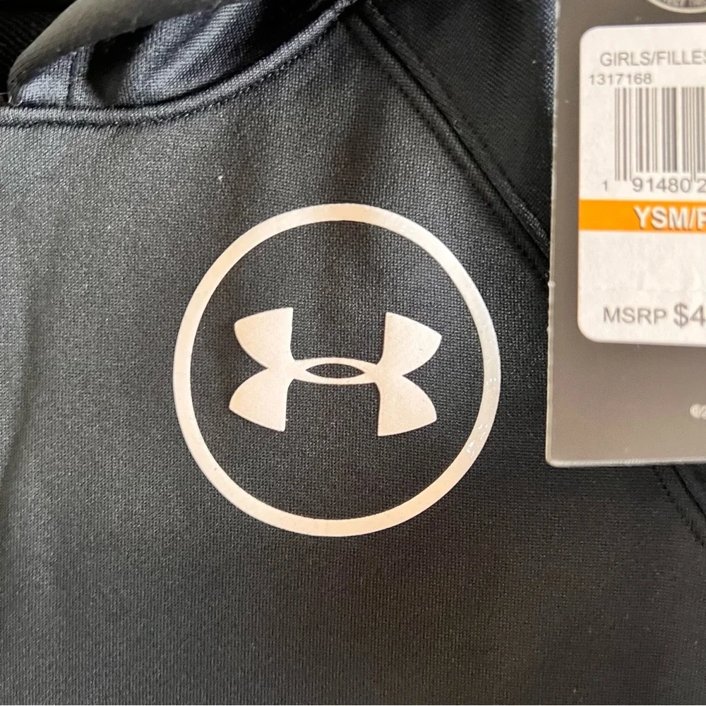Under Armour Girls Black and White Pullover Hoodie Size Small NWT